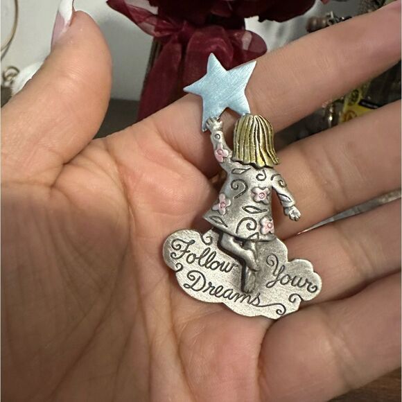VINTAGE J.J. Solid Pewter Follow Your Dreams Brooch Dreams Pin brooch - Picture 1 of 2